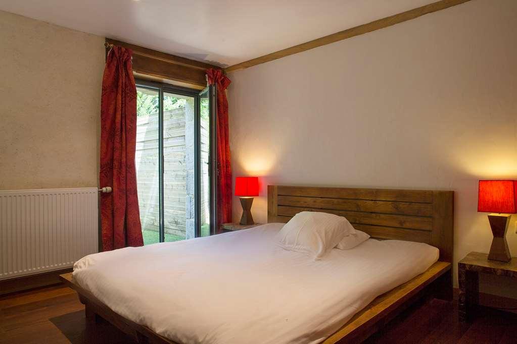 Manoir Des Indes, The Originals Relais Hotel Quimper Room photo